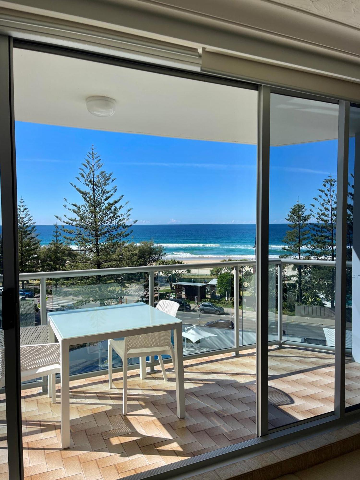 Apartment Seaside Retreat With Ocean Views Gold Coast